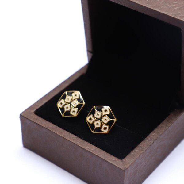 Floral Hexagen Off White & Black Cuffling - Image 3