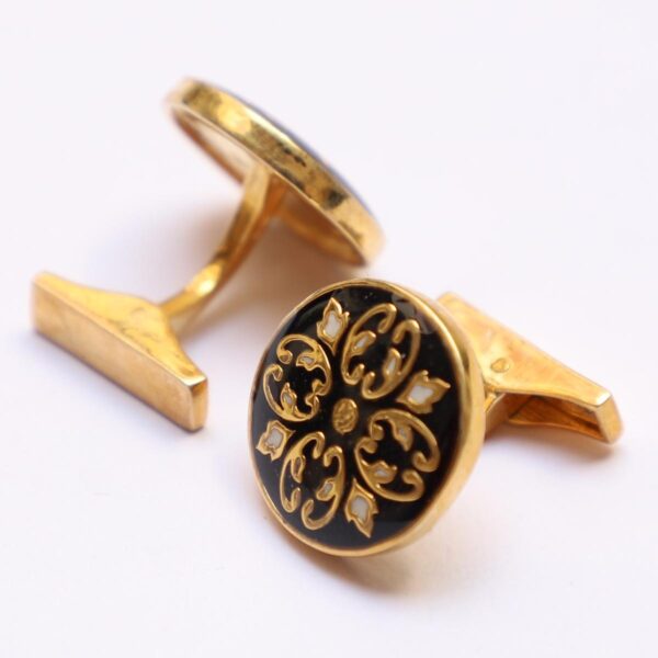 Floral Round Black Cuffling - Image 4