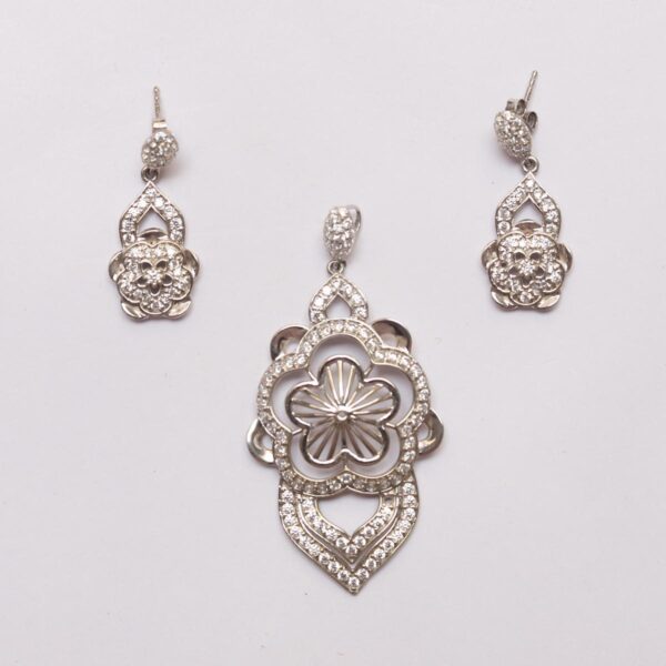 Silver Plated Floral Design Filigree Pendent Set - Image 2