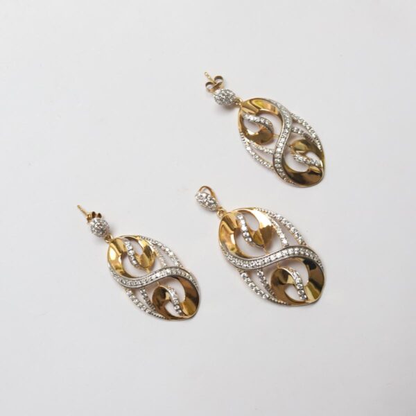 Frosting Gold Plated Oval S Shaped Filigree Pendent Set - Image 2