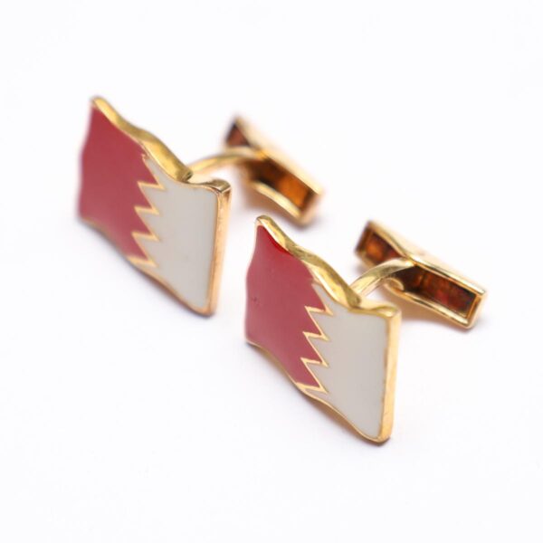 Bahrain Flag Cuffling - Image 2