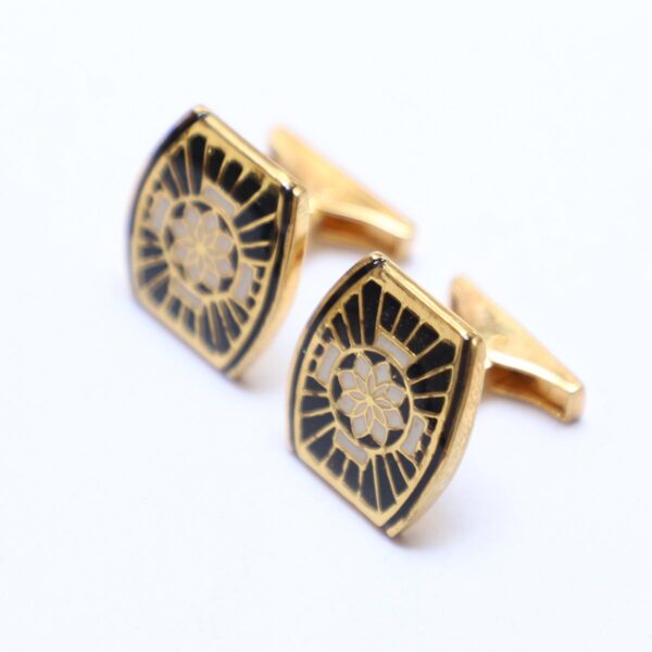 Mughal RECTANGLE Black & Off White Cuffling - Image 2