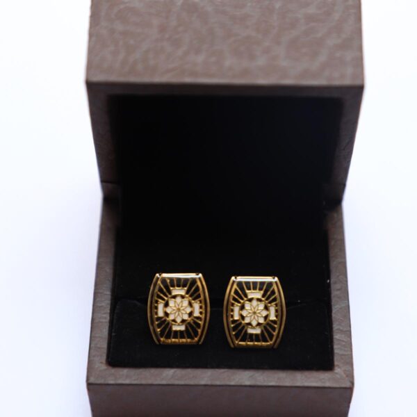 Mughal RECTANGLE Black & Off White Cuffling - Image 3