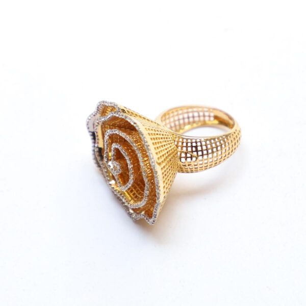 Diamond Studded Gold Ring - Image 5