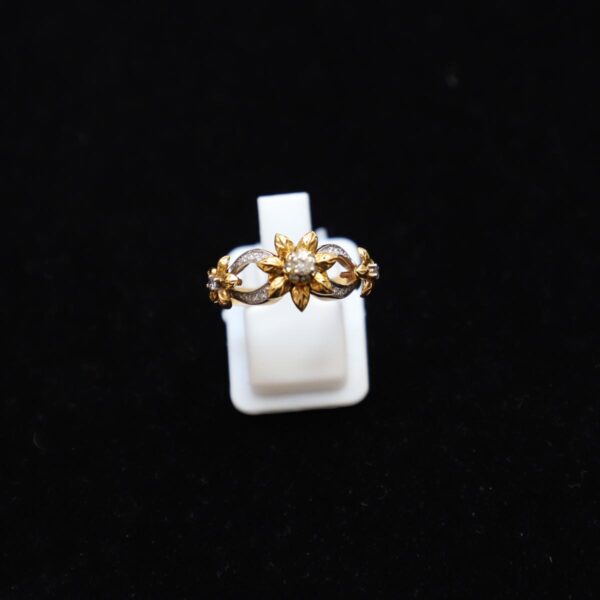 Diamond Studded Gold Ring - Image 3