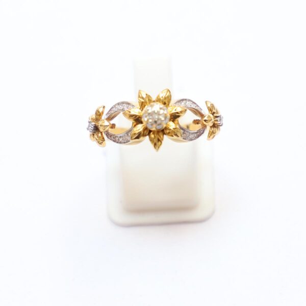 Diamond Studded Gold Ring - Image 2