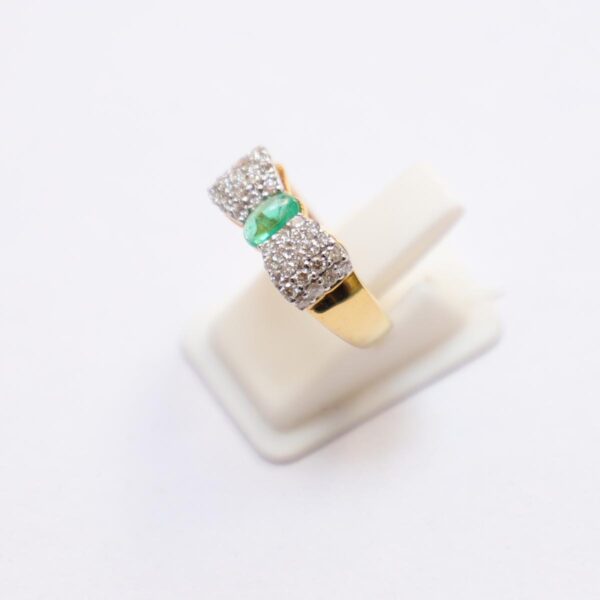 Diamond Studded Gold Ring with Emerald - Image 3